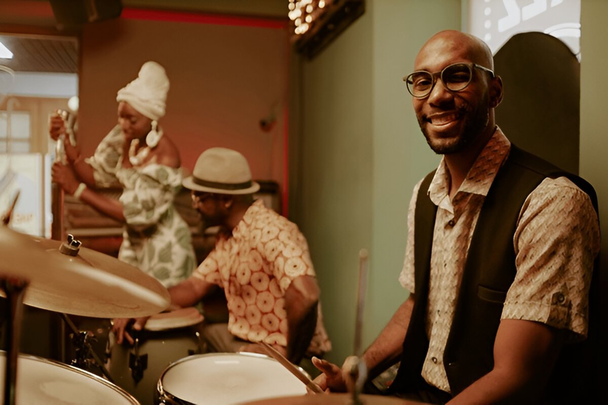 How Musicians Can Make Money Without Record Label In 2025
